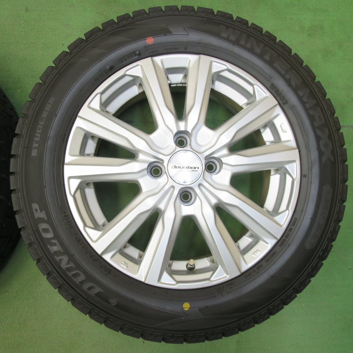 超バリ溝!24年!キレイ!ほぼ10分★スタッドレス 185/65R15 ダンロップ ウインターマックス WM02 Devotion AME ディヴォーション 15インチ PCD100/4H★5080404イス