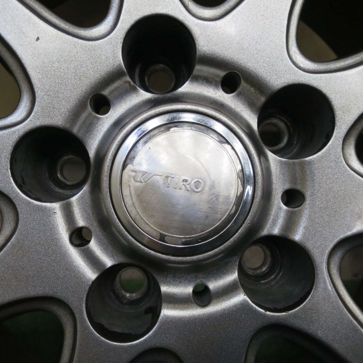 バリ溝!24年!キレイ!9.5分以上★スタッドレス 195/65R15 ブリヂストン ブリザック VRX2 TIRO 15インチ PCD114.3/5H★5090702TTス