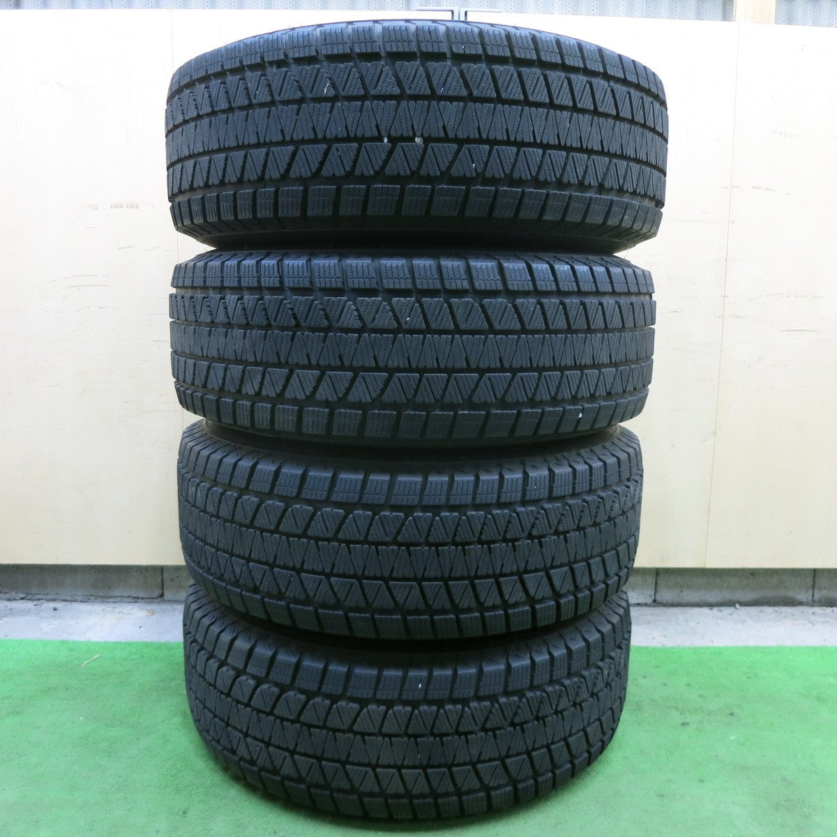 バリ溝!22年!キレイ!9.5分★KEELER TACTICS 265/70R16 スタッドレス ブリヂストン ブリザック DM-V3 キーラー タクティクス 16インチ PCD139.7/6H★6011304ナス