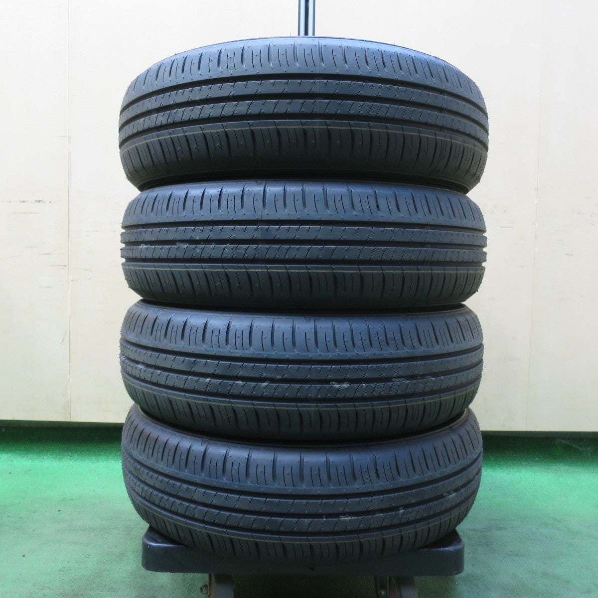 新車外し!25年★165/65R15 ダンロップ エナセーブ EC300+ タイヤ 15インチ タフト ソリオ デリカ D:2 等★5101403イノタ
