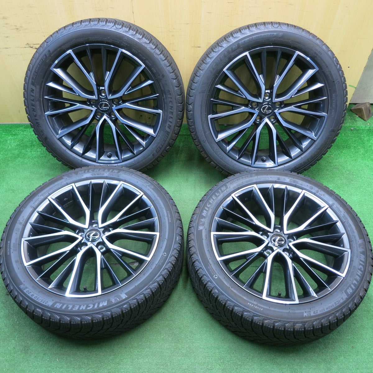 タイヤほぼ未使用!24年!キレイ!センサー付★レクサス NX バージョンL 純正 235/50R20 スタッドレス ミシュラン X-ICE SNOW SUV ZP 20インチ PCD114.3/5H★5050212HAス
