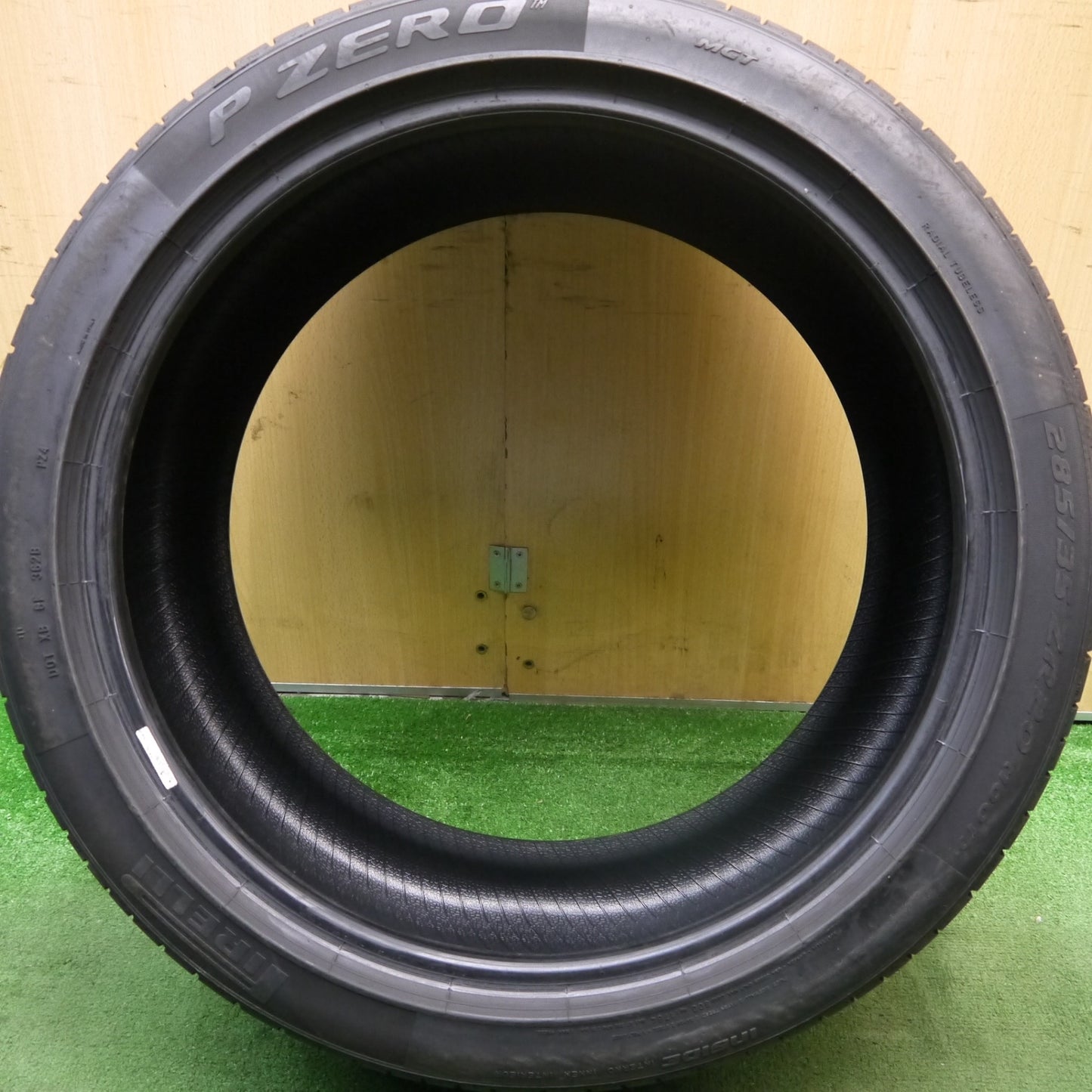 バリ溝!22年!8.5分!1本★285/35R20 ピレリ Pゼロ TM MGT PZERO 20インチ タイヤ マセラティ 等★5061103Hノタ