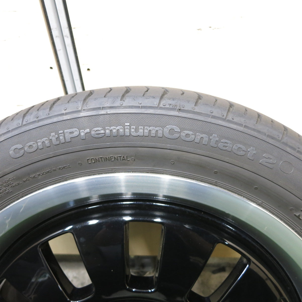 1本価格★ワーゲン UP! アップ 純正 185/50R16 コンチネンタル コンチプレミアム コンタクト2 16インチ PCD100/4H★5080601ナノ