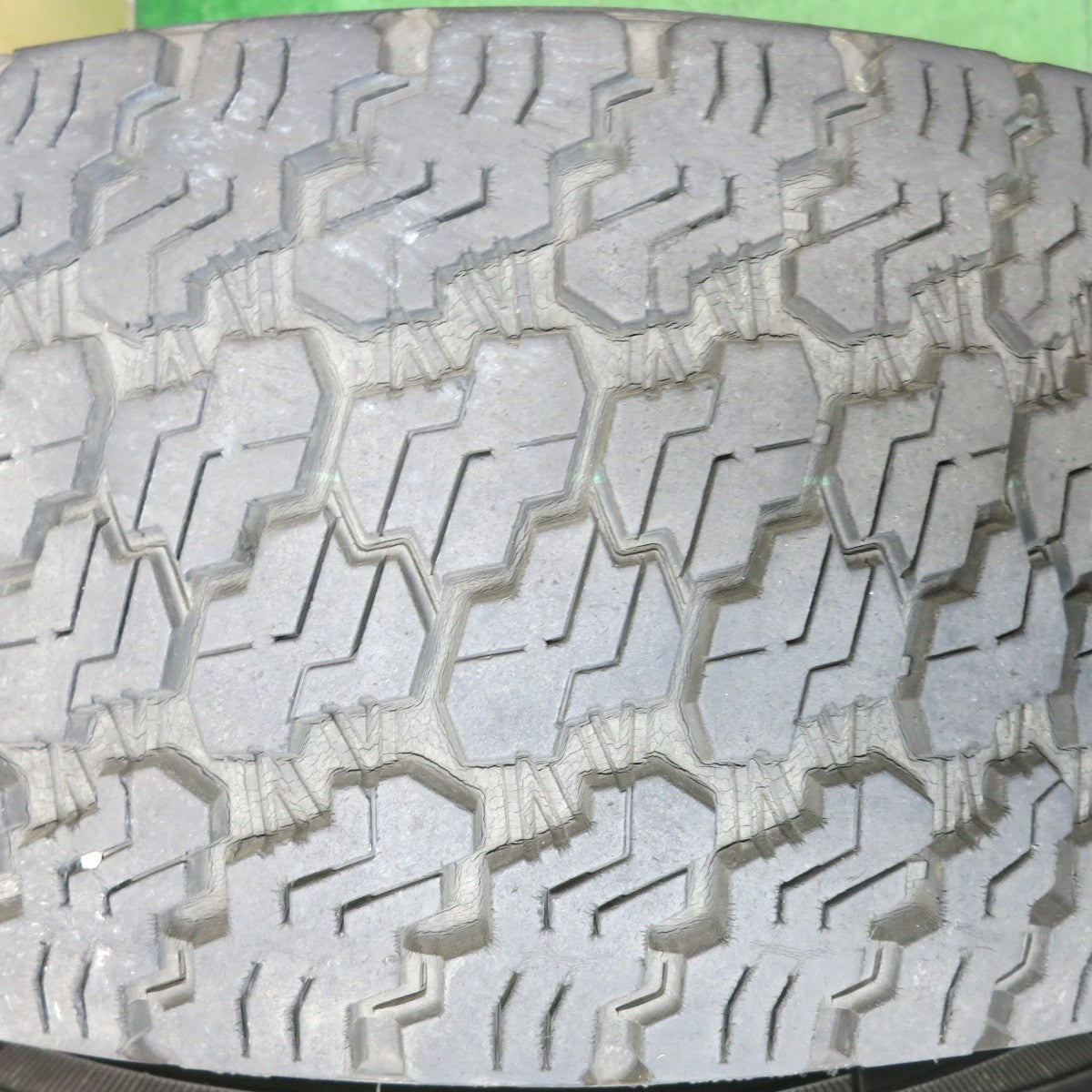 4本価格★ジープ JK ラングラー 純正 255/75R17 グッドイヤー WRANGLER 17インチ PCD127/5H★5092110HAノ