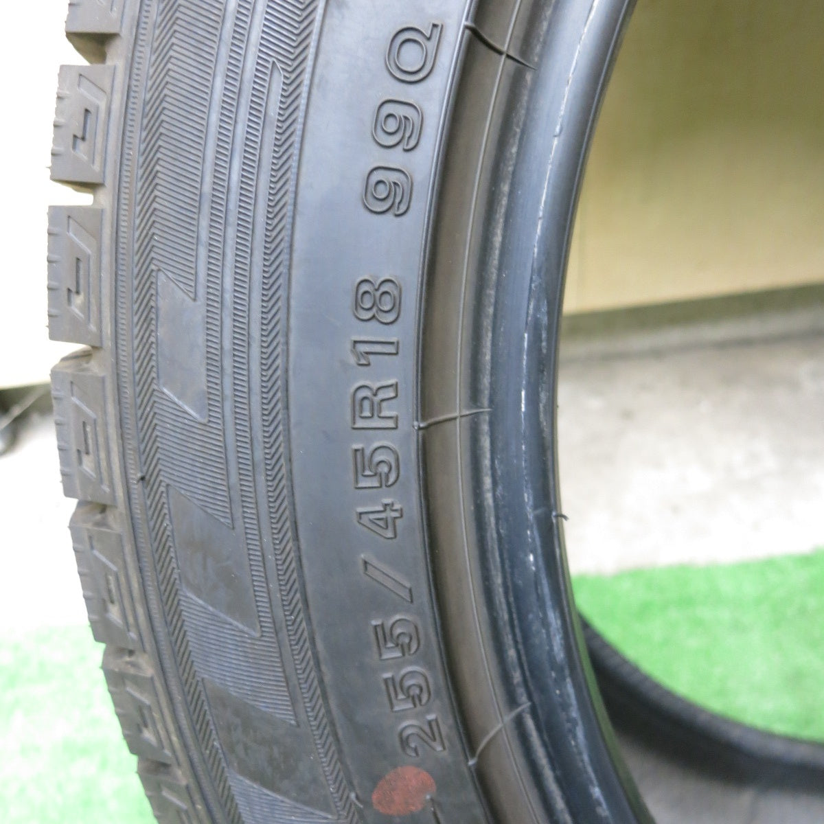 バリ溝!22年!9.5分以上!2本★スタッドレス 255/45R18 ダンロップ ウインターマックス 03 タイヤ 18インチ ベンツ BMW 等★5073004ナスタ