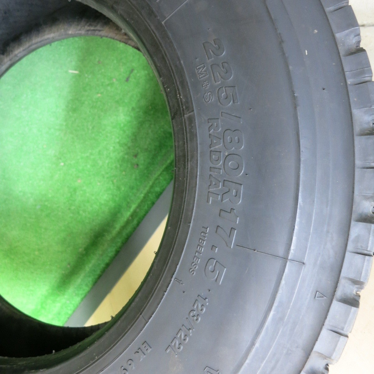 2本価格★トラック タイヤ 225/80R17.5 123/122L スタッドレス ブリヂストン W900 17.5インチ★5031204ナスタ