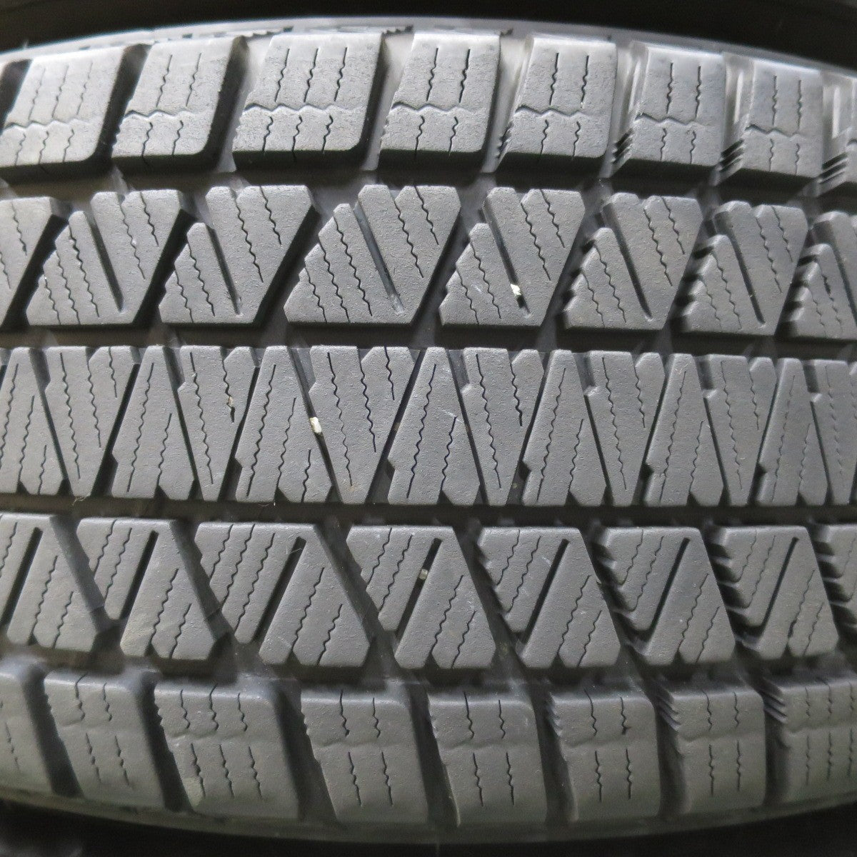バリ溝!8.5分★スタッドレス 225/65R17 ブリヂストン ブリザック DM-V3 MANARAY SPORT マナレイスポーツ 17インチ PCD114.3/5H★5092608イス
