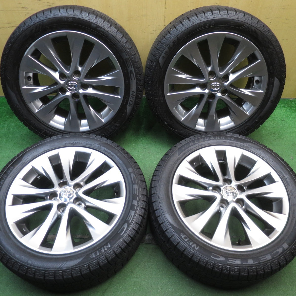 バリ溝!22年!キレイ!9.5分★トヨタ 20系 アルファード ヴェルファイア 純正 235/50R18 スタッドレス ケンダ KR36 アイステック ネオ 18インチ PCD114.3/5H★5070801NJス