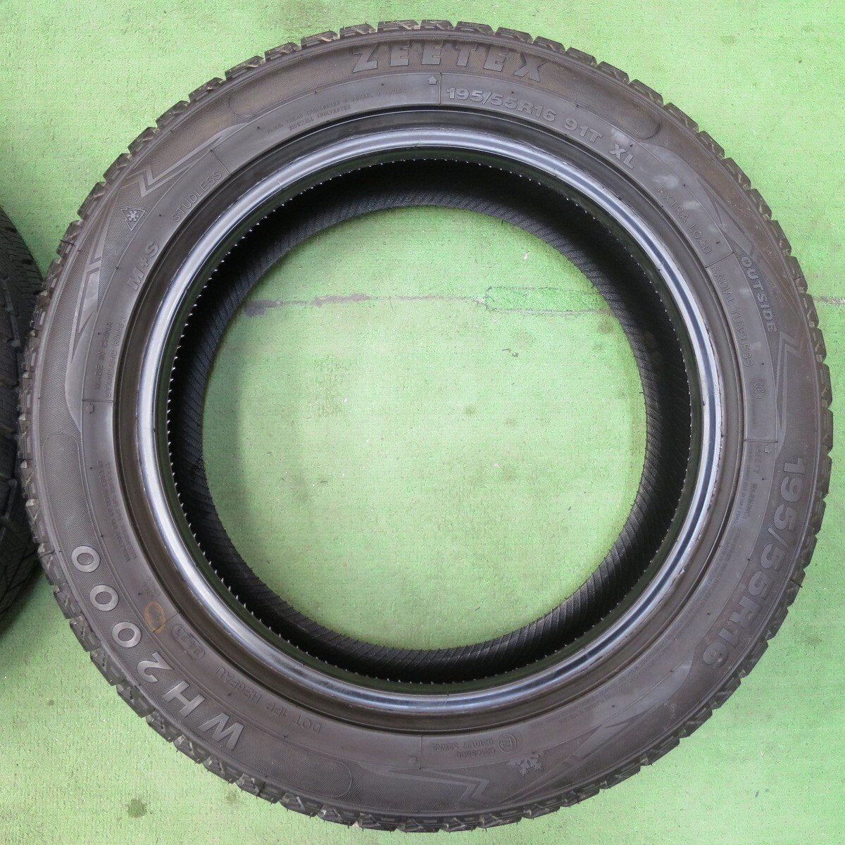 バリ溝!23年!ほぼ10分★スタッドレス 195/55R16 ジーテックス WH2000 タイヤ 16インチ プリウス キューブ ヴィッツ ノート等★5040308イスタ