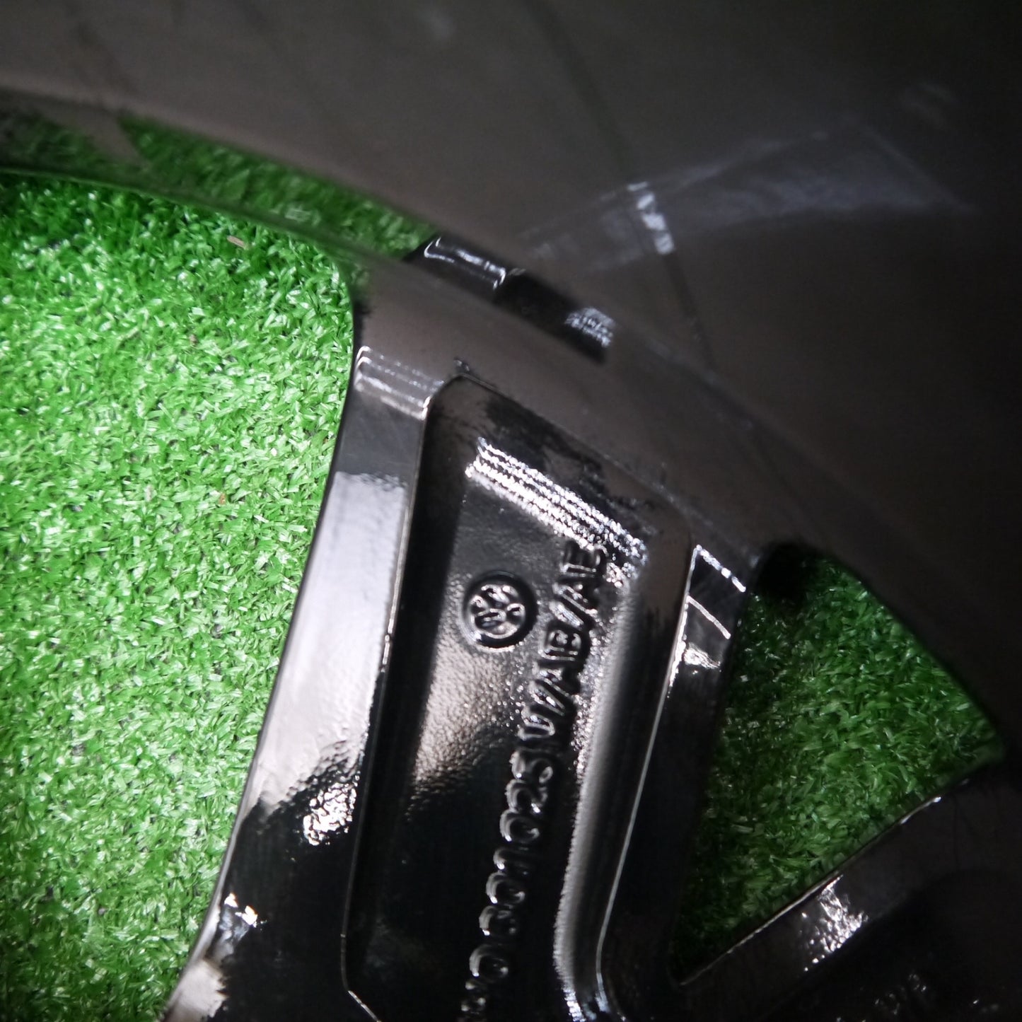 新車外し★VW ワーゲン ゴルフ8 R-LINE 純正 ホイール 18インチ 18×7.5J エンブレム BIASSO PCD112/5H★5120802Hホ