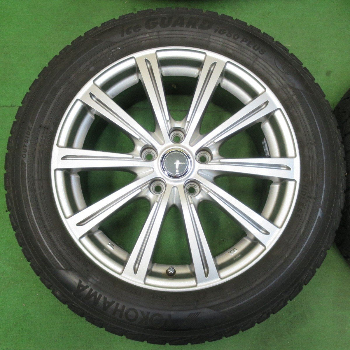 キレイ★スタッドレス 215/60R17 ヨコハマ アイスガード iG50 プラス MiLLOUS ミルアス 17インチ PCD114.3/5H★4102110イス