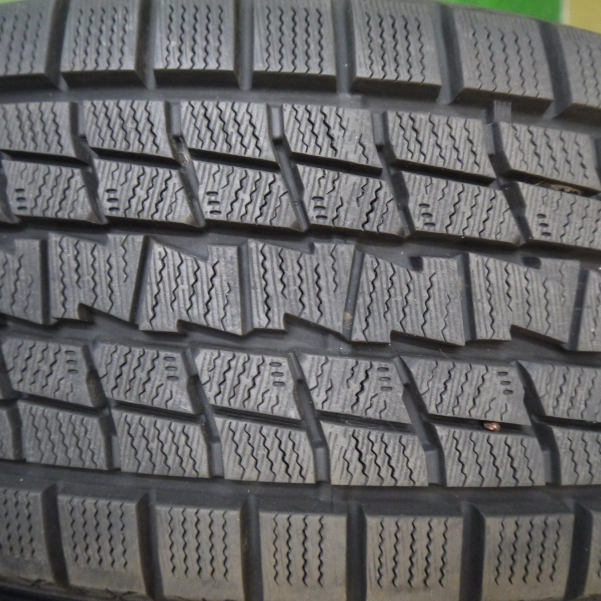 バリ溝!キレイ!9.5分以上★スタッドレス 235/55R18 グッドイヤー アイスナビ SUV SMACK ENKEI AME スマック エンケイ 18インチ PCD114.3/5H★6013008Hス