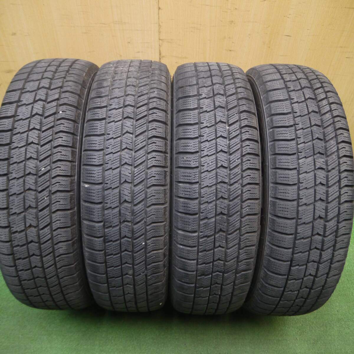 バリ溝!21年!キレイ!9分★スタッドレス 165/65R15 グッドイヤー アイスナビ8 VELVA CHARGE ヴェルヴァ 15インチ ソリオ ハスラー 等 PCD100/4H★5030502Hス