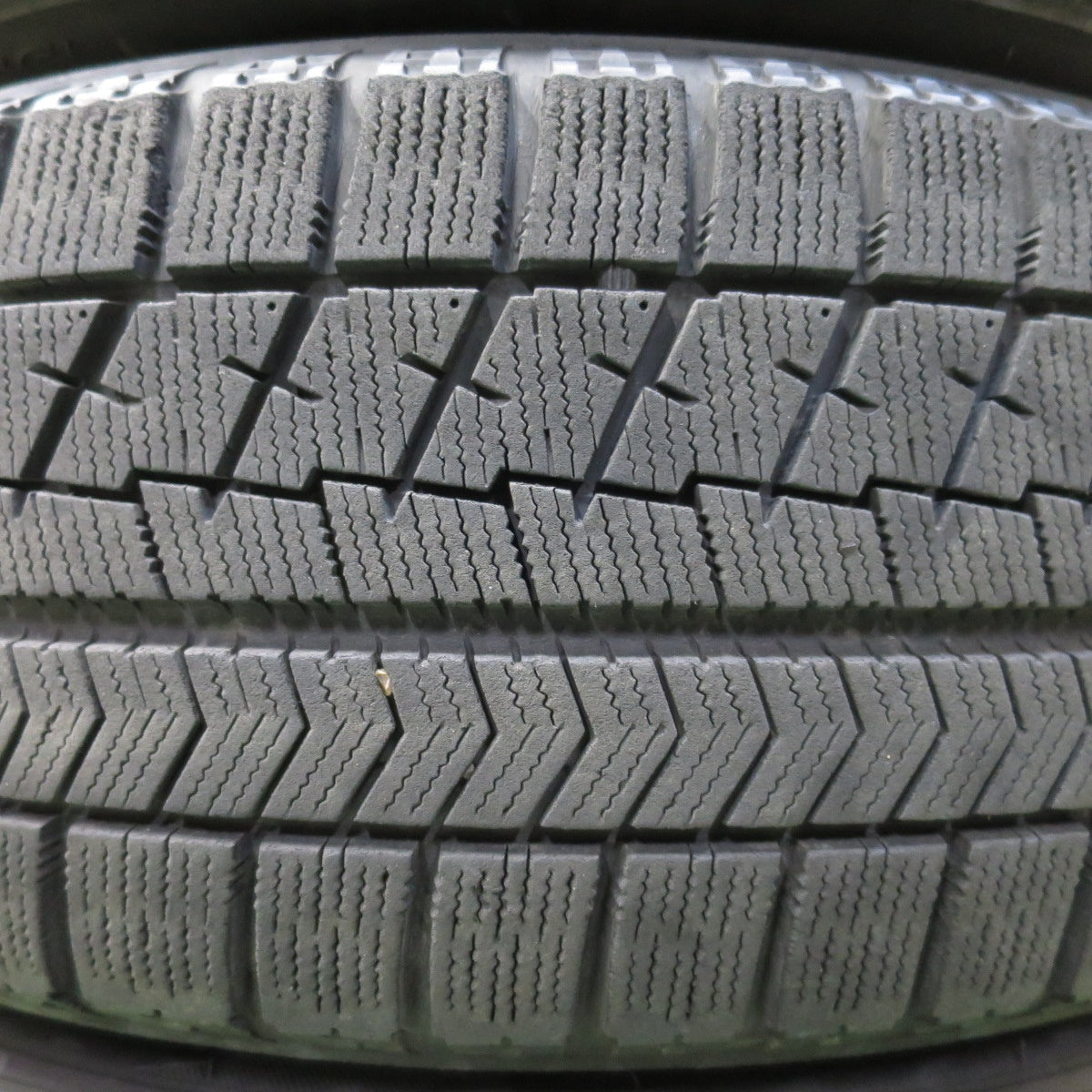 4本価格★スタッドレス 205/60R16 ブリヂストン ブリザック VRX SPORT KRONE 16インチ スポルト クローネ PCD114.3/5H★5041003イス