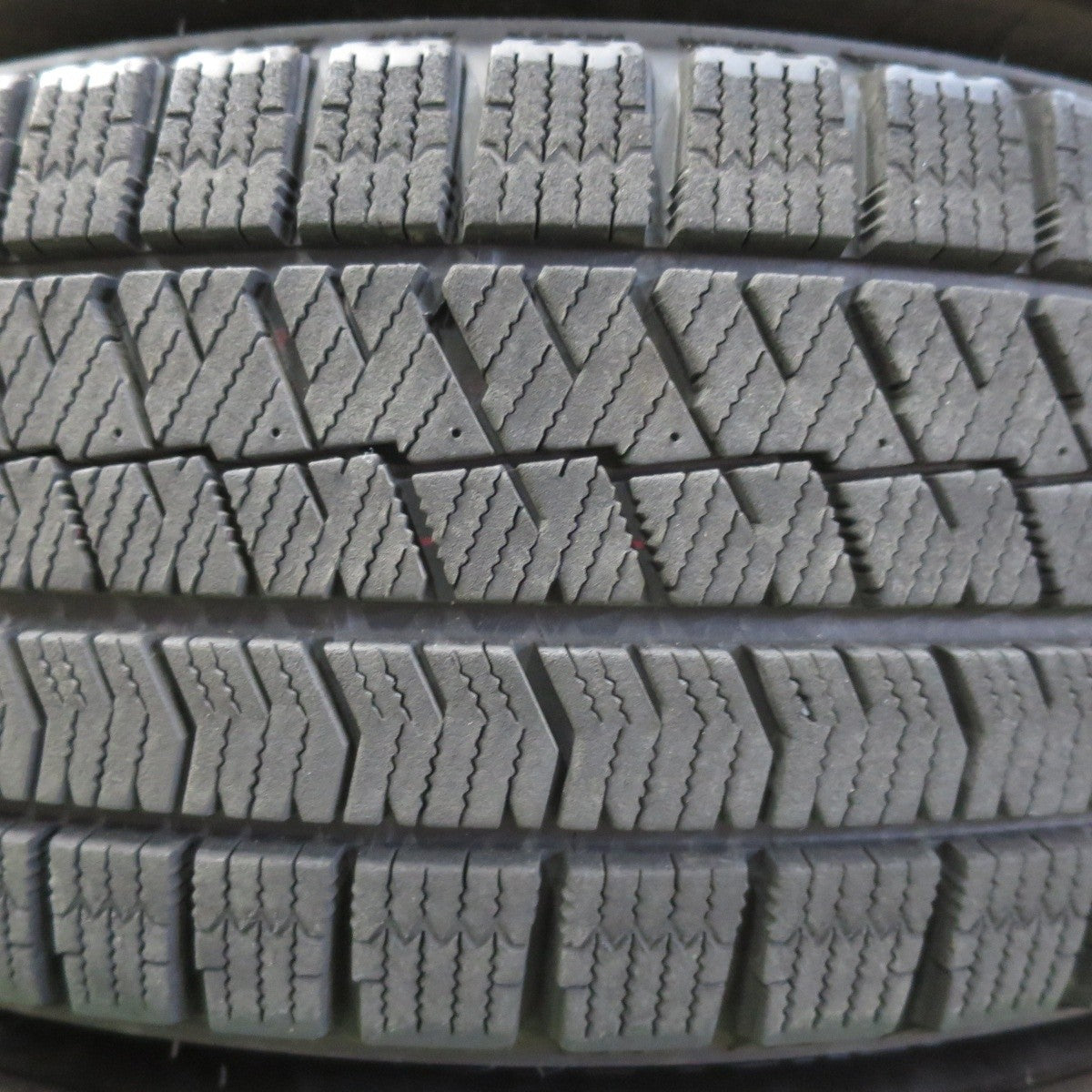 バリ溝!22年!キレイ!9分★スタッドレス 195/65R15 ブリヂストン ブリザック VRX2 MANARAY SPORT マナレイスポーツ 15インチ PCD114.3/5H★5012811イス