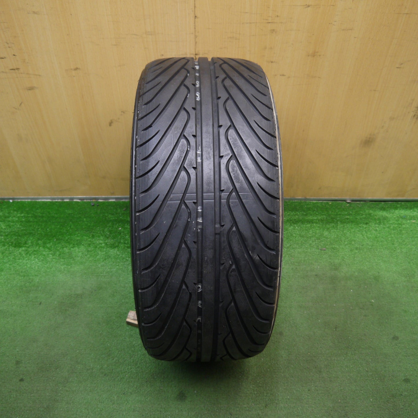 バリ溝!キレイ!9.5分!1本★235/40R18 Stern シュテルン ヨコハマ DNA GP GRAND PRIX 18インチ PCD114.3/5H★5052705Hノ