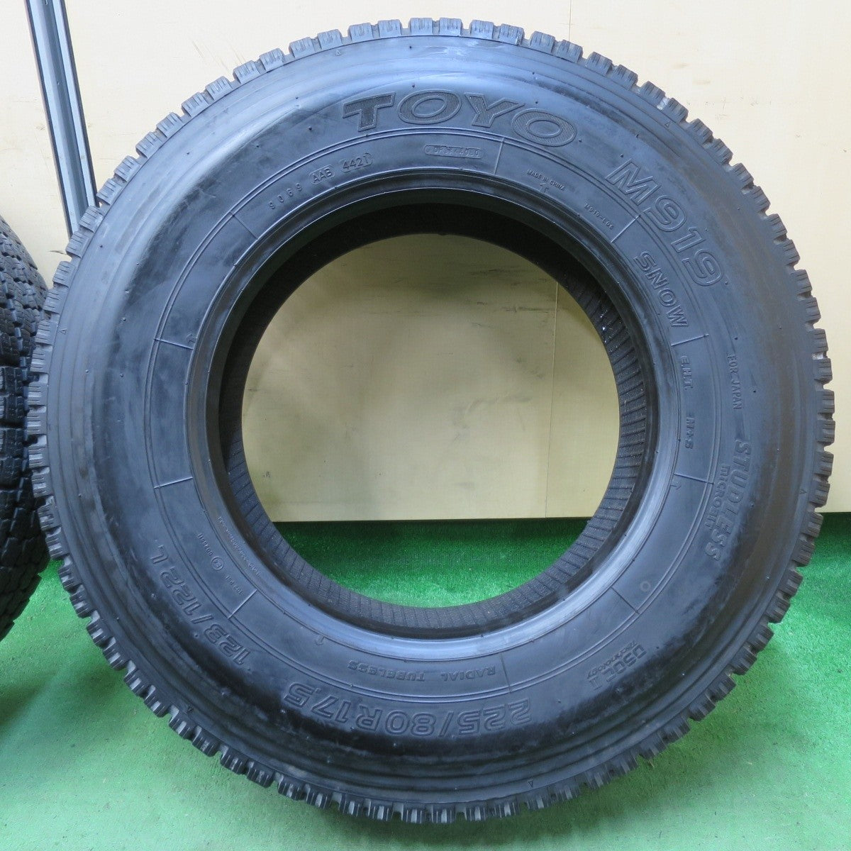 バリ溝!21年!9.5分★トラック タイヤ 225/80R17.5 123/122L スタッドレス トーヨー M919 17.5インチ★5020202IMスタ