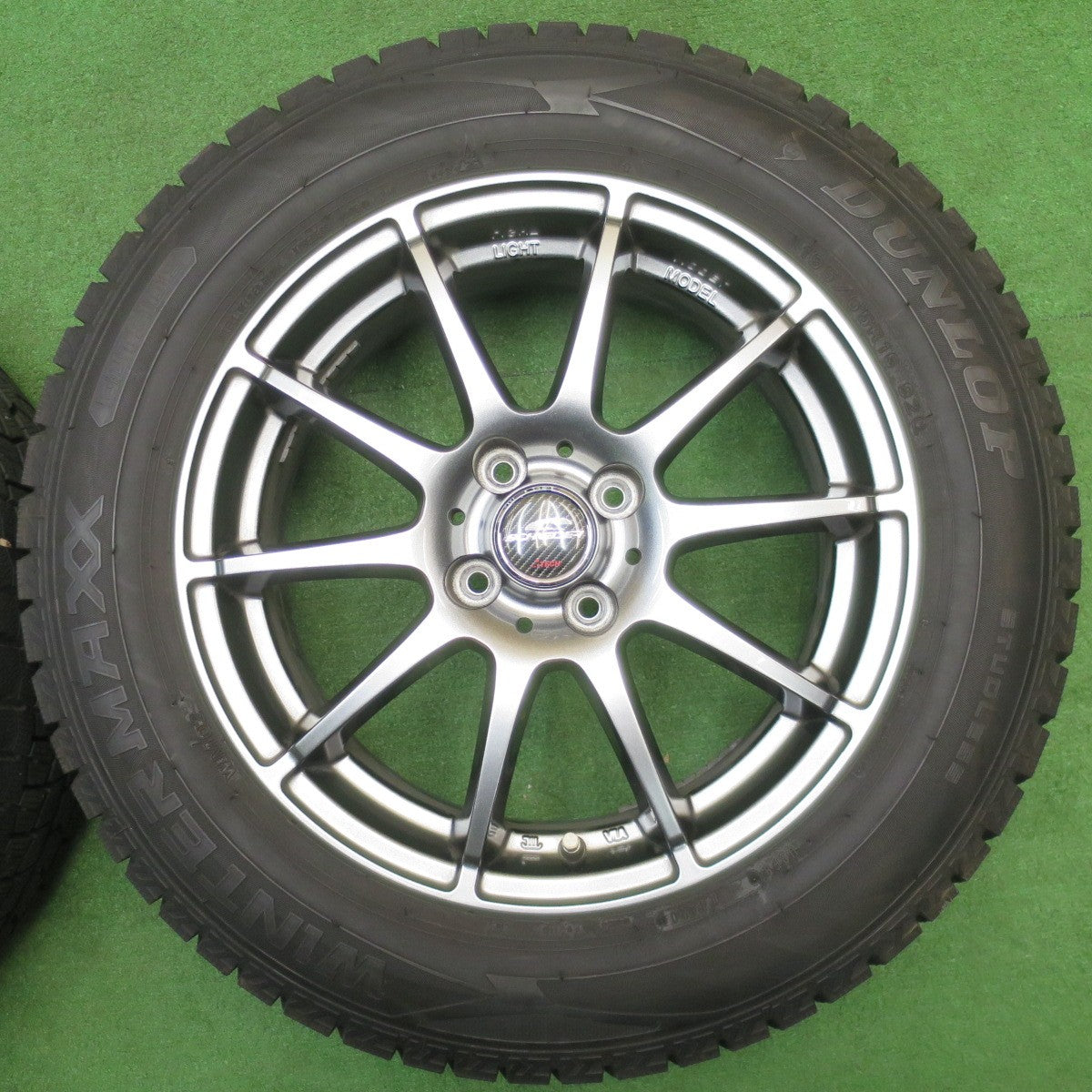 バリ溝!キレイ!9.5分★スタッドレス 195/65R16 ダンロップ ウインターマックス WM02 SCHNEIDER ATECH シュナイダー 16インチ PCD100/4H★5121817NJス
