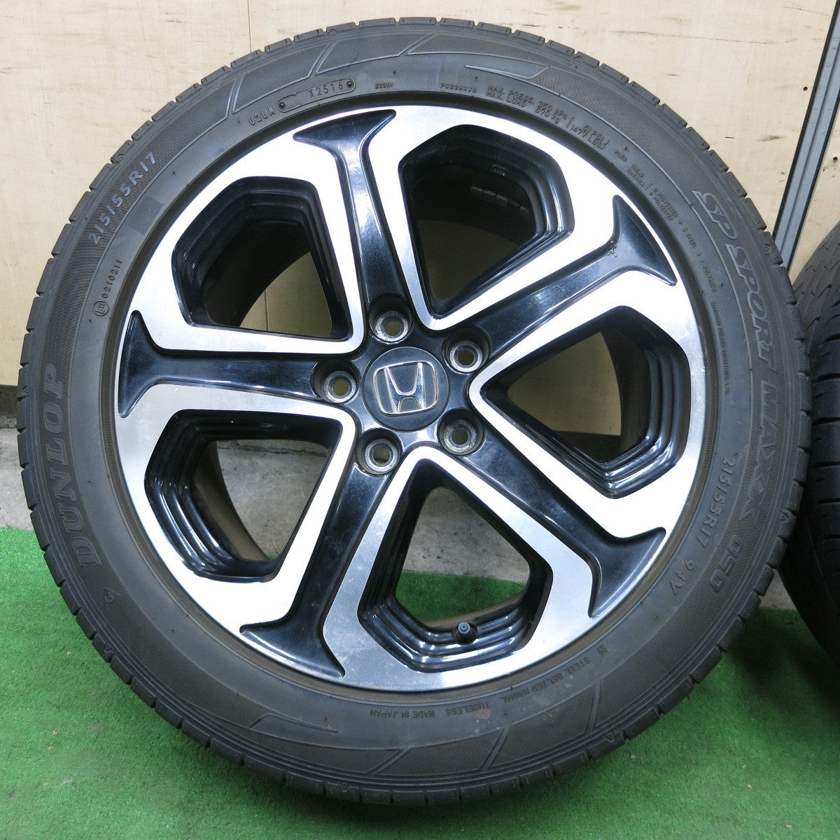 2本価格★ホンダ RU ヴェゼル 純正 215/55R17 ダンロップ SPスポーツマックス 050 17インチ PCD114.3/5H★6010505ナノ