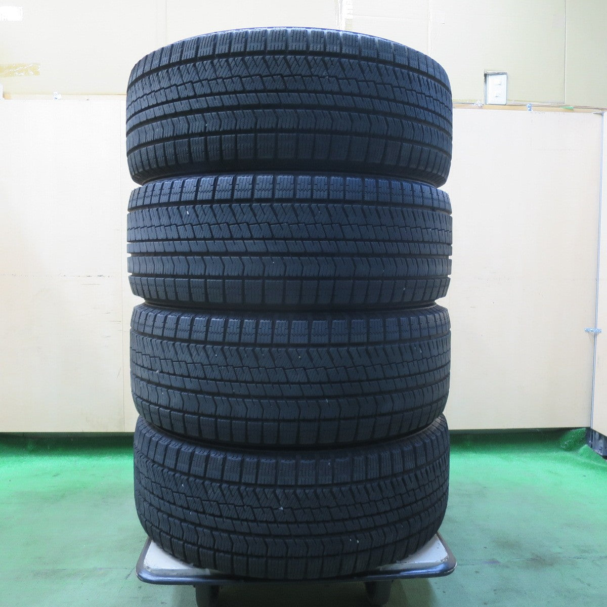 バリ溝!21年!キレイ!9.5分★インプレッサ 等 225/55R17 スタッドレス ブリヂストン ブリザック XG02 MANARAY SPORT マナレイ スポーツ 17インチ PCD100/5H★5112102イス