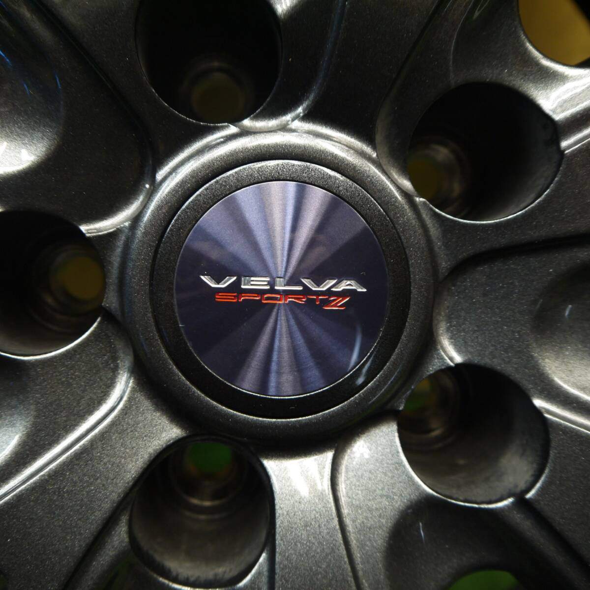 バリ溝!22年!キレイ!9.5分★スタッドレス 235/50R18 グッドイヤー アイスナビ7 VELVA SPORTZ ヴェルヴァ 18インチ PCD114.3/5H★5040805Hス