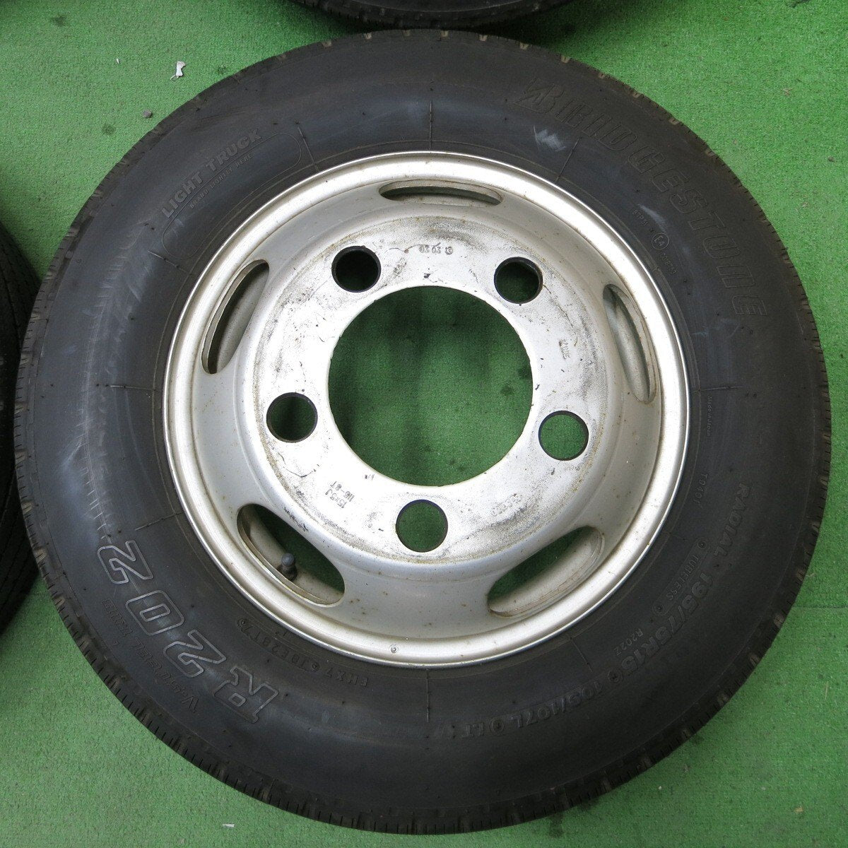 6本価格★トラック タイヤ 195/75R15 109/107L ブリヂストン R202 KWC 115-8T スチール 15インチ PCD208/5H★5021203ナノ