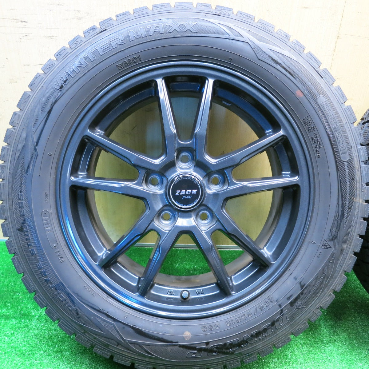 バリ溝!キレイ!9.5分★スタッドレス 205/65R16 ダンロップ ウインターマックス WM01 ZACK JP-520 MONZA ザック 16インチ PCD114.3/5H★5102301HAス