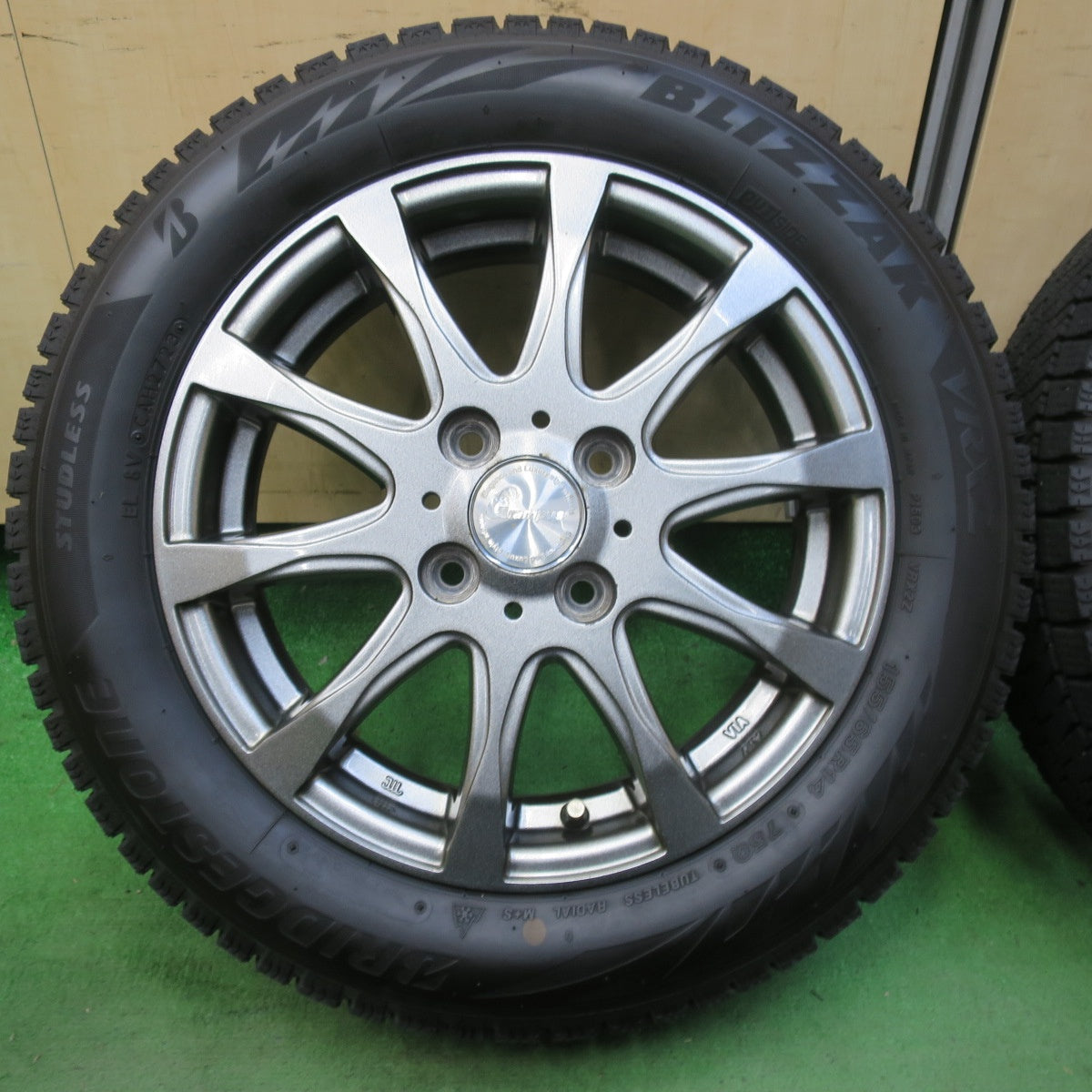 バリ溝!23年!9分★スタッドレス 155/65R14 ブリヂストン ブリザック VRX2 Grampus グランパス 14インチ PCD100/4H★5062504イス