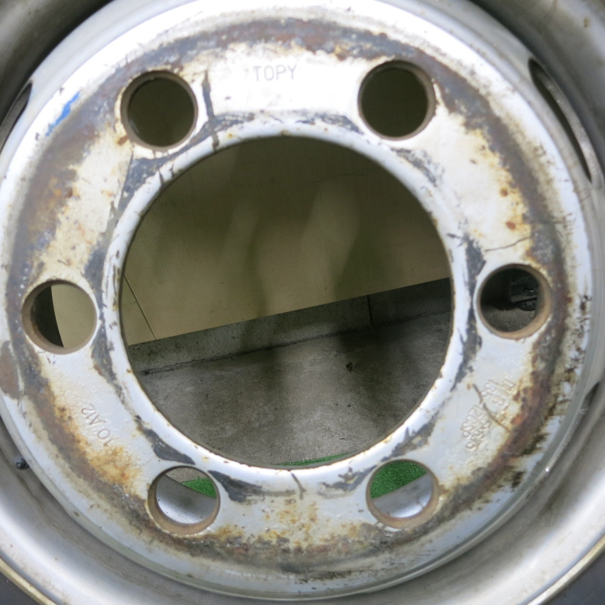 バリ溝!22年!9.5分★トラック 245/80R17.5 133/131J スタッドレス ブリヂストン W910 TOPY スチール 17.5インチ 135-12CSP PCD222.25/6H★5060306ナス