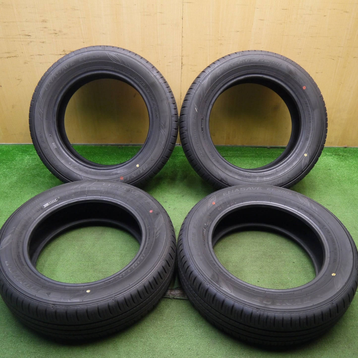 新車外し!25年★195/65R16 ダンロップ エナセーブ EC300+ タイヤ 16インチ ライズ ロッキー レックス 60系 プリウス 等★5052702Hノタ