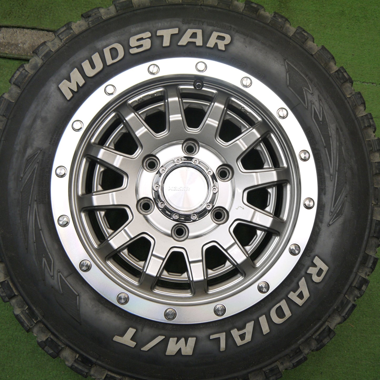 キレイ★ESSEX エセックス 195/80R15C 107/105N 8PR マッドスター ラジアル M/T ホワイトレター 15インチ PCD139.7/6H★5060607Hノ