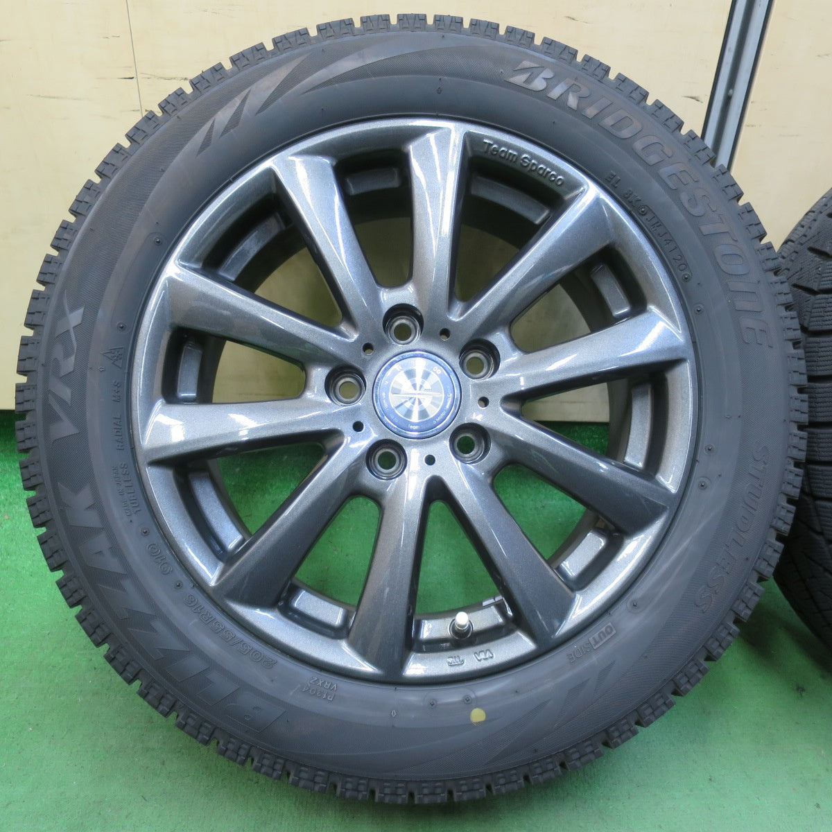 バリ溝!21年!キレイ!9.5分★ワーゲン 等 205/55R16 スタッドレス ブリヂストン ブリザック VRX Team Sparco チームスパルコ 16インチ PCD112/5H★5051206イス