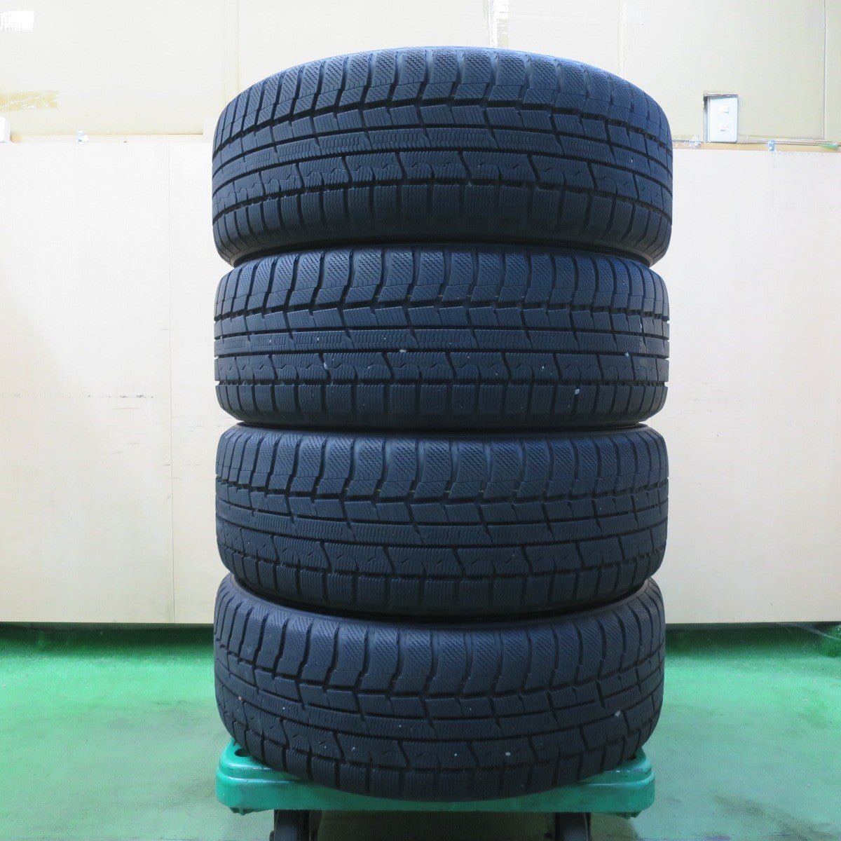 バリ溝!21年!9.5分★トヨタ CH-R 純正 225/50R18 スタッドレス トーヨー ウインター トランパス TX 18インチ CHR PCD114.3/5H★5081804イス