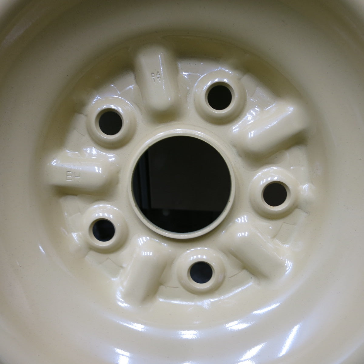 未使用!1本★スペア 145/90D16 ヨコハマ INFLATE TO 420kPa(60pSi) TEMPORARY USE ONLY スチール ホイール 16インチ PCD114.3/5H★5082304ナノ