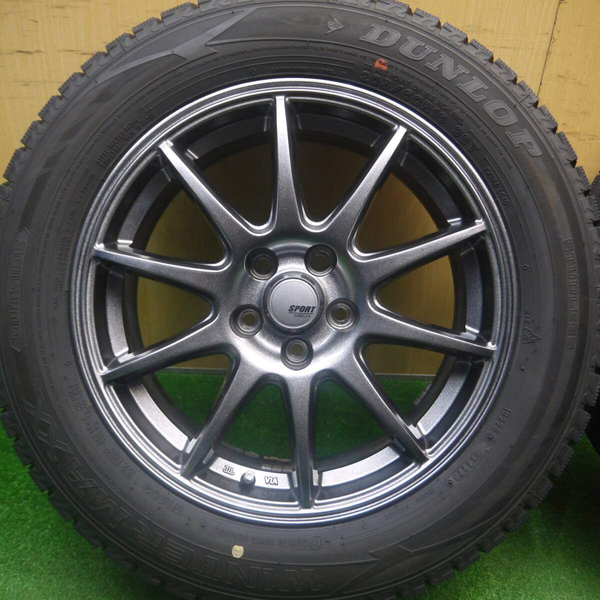 タイヤほぼ未使用!23年!キレイ★レガシィ 等 205/60R16 スタッドレス ダンロップ ウインターマックス WM02 SPORT ABELIA スポルト アベリア 16インチ PCD100/5H★5012111Hス