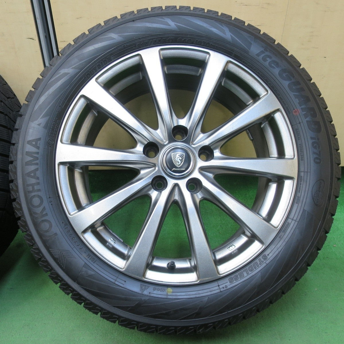 タイヤほぼ未使用!21年★スタッドレス 215/55R17 ヨコハマ アイスガード iG70 MANARAY SPORT マナレイ スポーツ 17インチ PCD114.3/5H★5032809イス