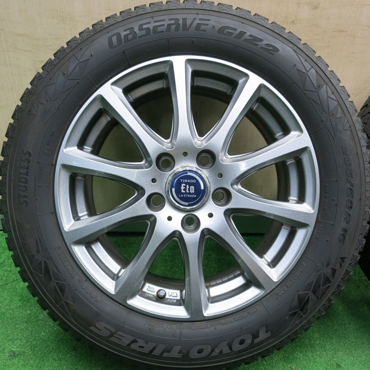 バリ溝!21年!キレイ!9.5分★スタッドレス 205/60R16 トーヨー オブザーブ GIZ2 TIRADO Eta LA STRADA ティラード ラストラーダ 16インチ PCD114.3/5H★4123102HAス