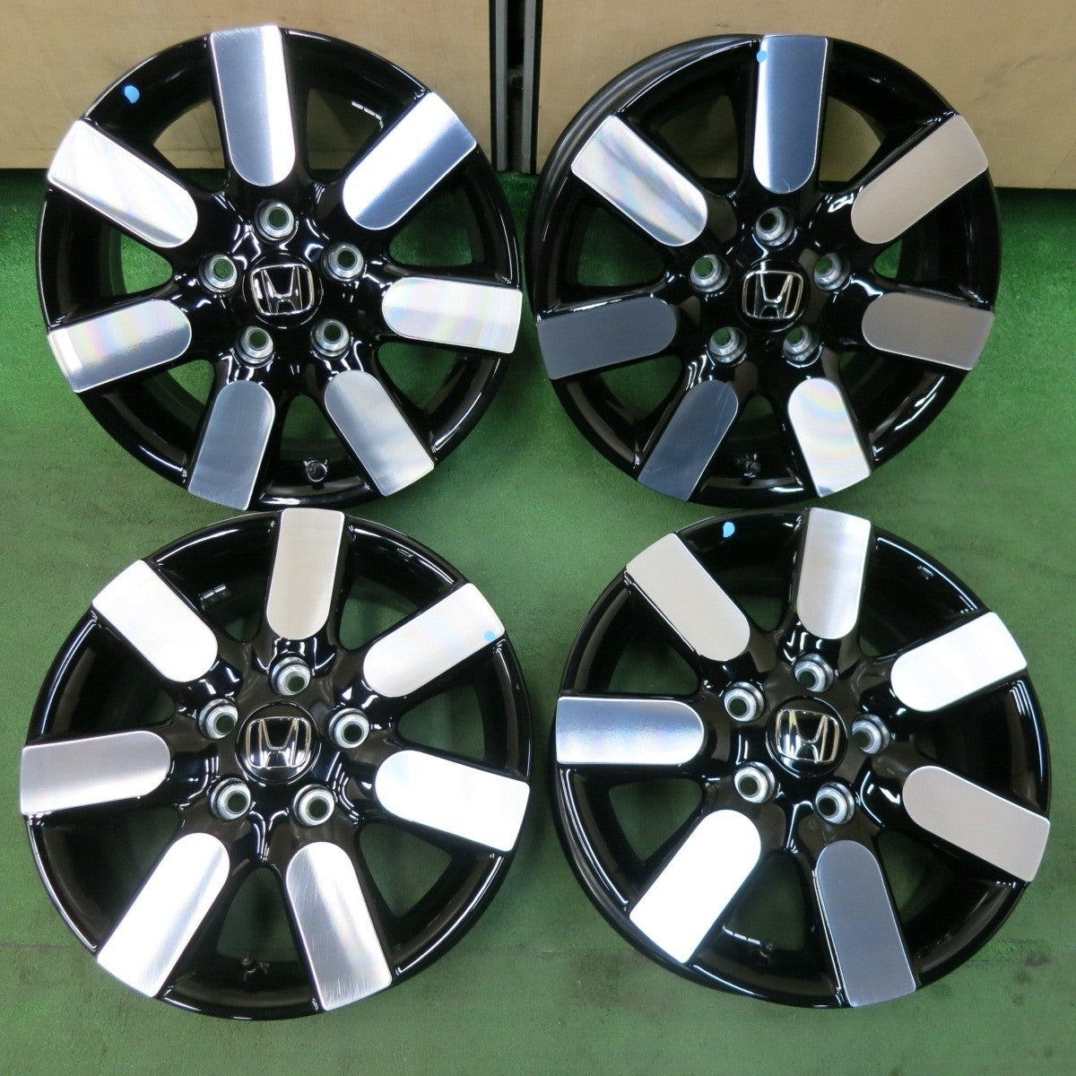 新車外し★ホンダ GT系 フリード AIR EX 純正 ホイール 15インチ 15×6J PCD114.3/5H★5031402SYホ