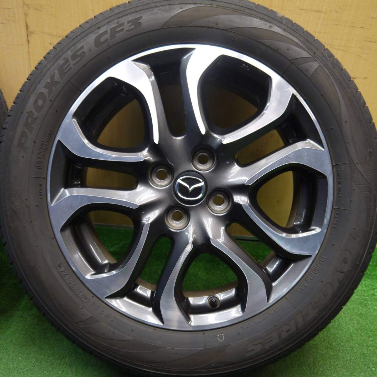 バリ溝!24年!9.5分★マツダ2 純正 185/60R16 トーヨー プロクセス CF3 16インチ PCD100/4H★5031908Hノ