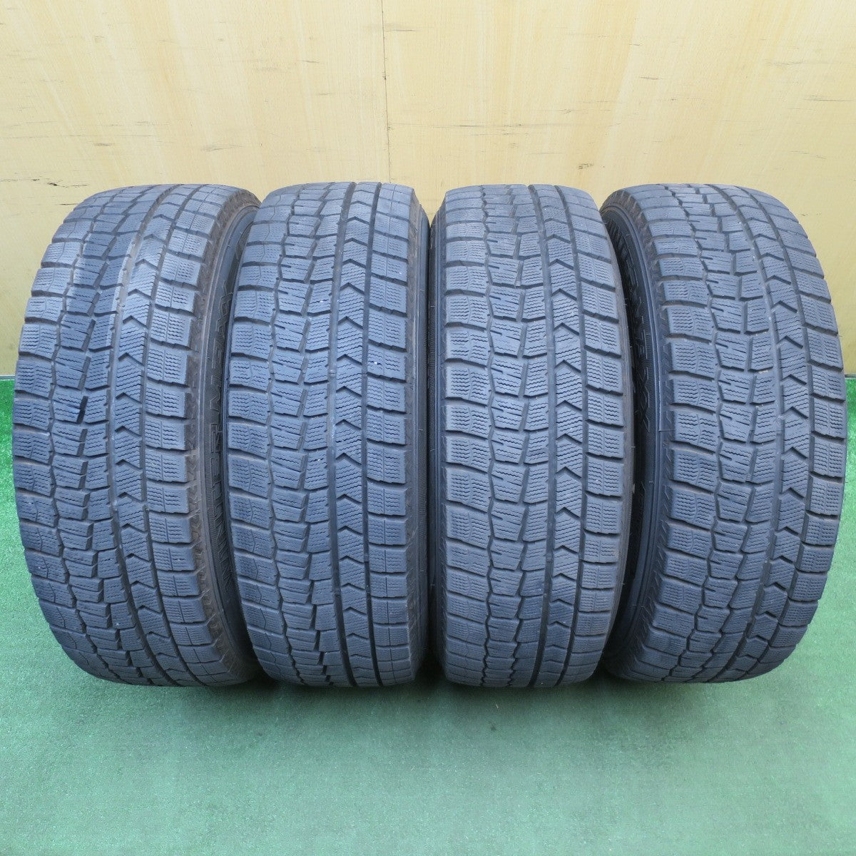 バリ溝!23年!9.5分★スタッドレス 215/60R17 ダンロップ ウインターマックス WM02 Precious C-1 プレシャス 17インチ PCD114.3/5H★6022401NJス