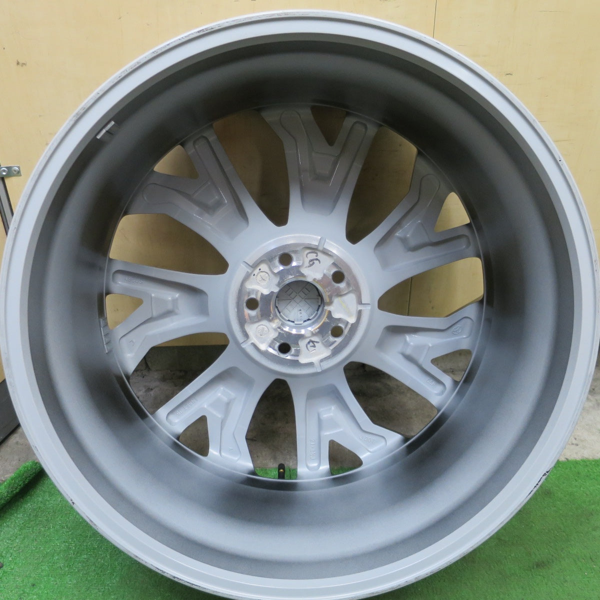新車外し★トヨタ クラウン エステート Z 純正 ホイール 21インチ 21×8.5J PCD114.3/5H★6061205NGホ