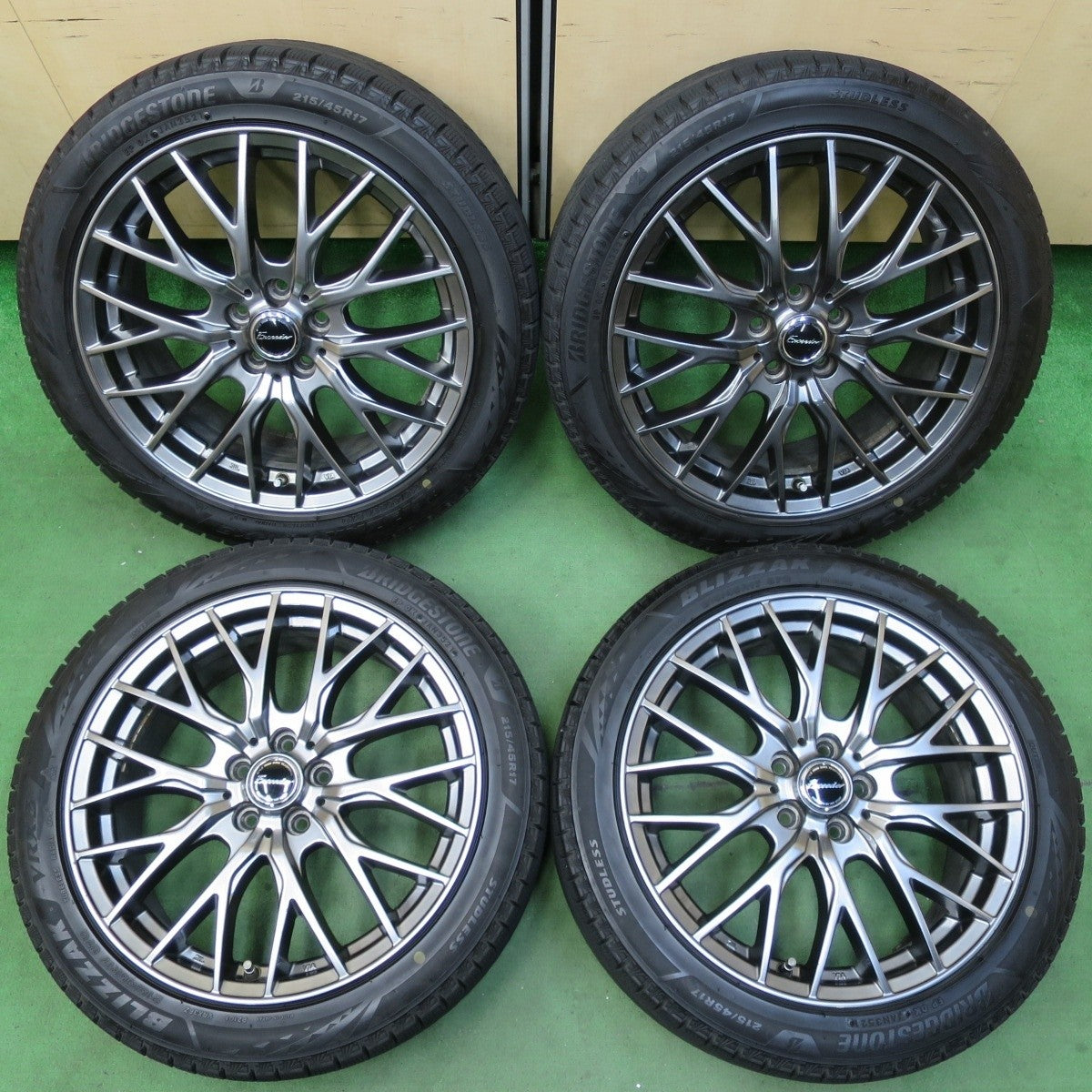 【超バリ溝！】215/55R17 スタッドレスタイヤ 4本セット ブリヂストン 215 55 r17 4本セット（BRIDGESTONE／自動車用タイヤ、ホイール