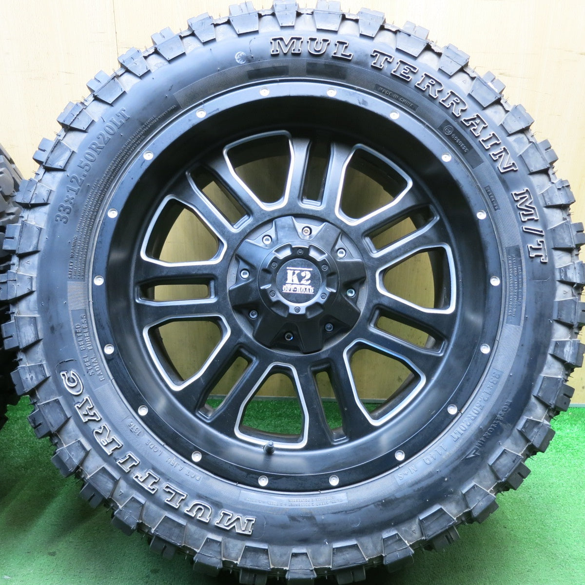 バリ溝!9.5分◎SHONE K2 OFF-ROAD D2 33×12.50R20 マルチラック MUL TERRAIN M/T ショーン オフロード 20インチ PCD139.7/6H◎6101104HAノ