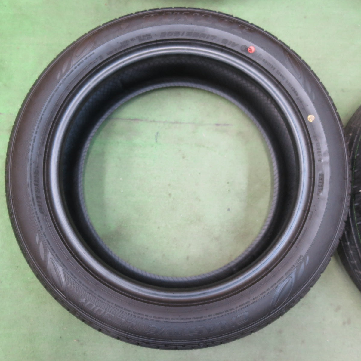 新車外し!25年★205/55R17 ダンロップ エナセーブ EC300+ タイヤ 17インチ ノア ヴォクシー 等★5092209イノタ