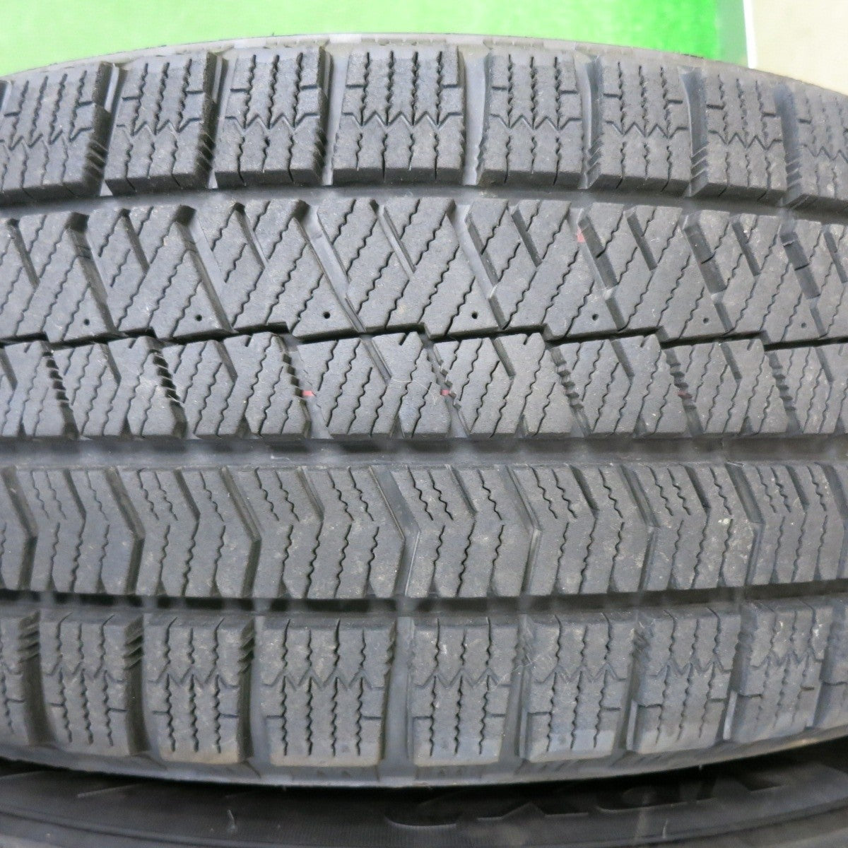 バリ溝!キレイ!9分★スタッドレス 195/65R15 ブリヂストン ブリザック VRX2 ravrion RM01 ラブリオン 15インチ PCD114.3/5H★5020402NJス