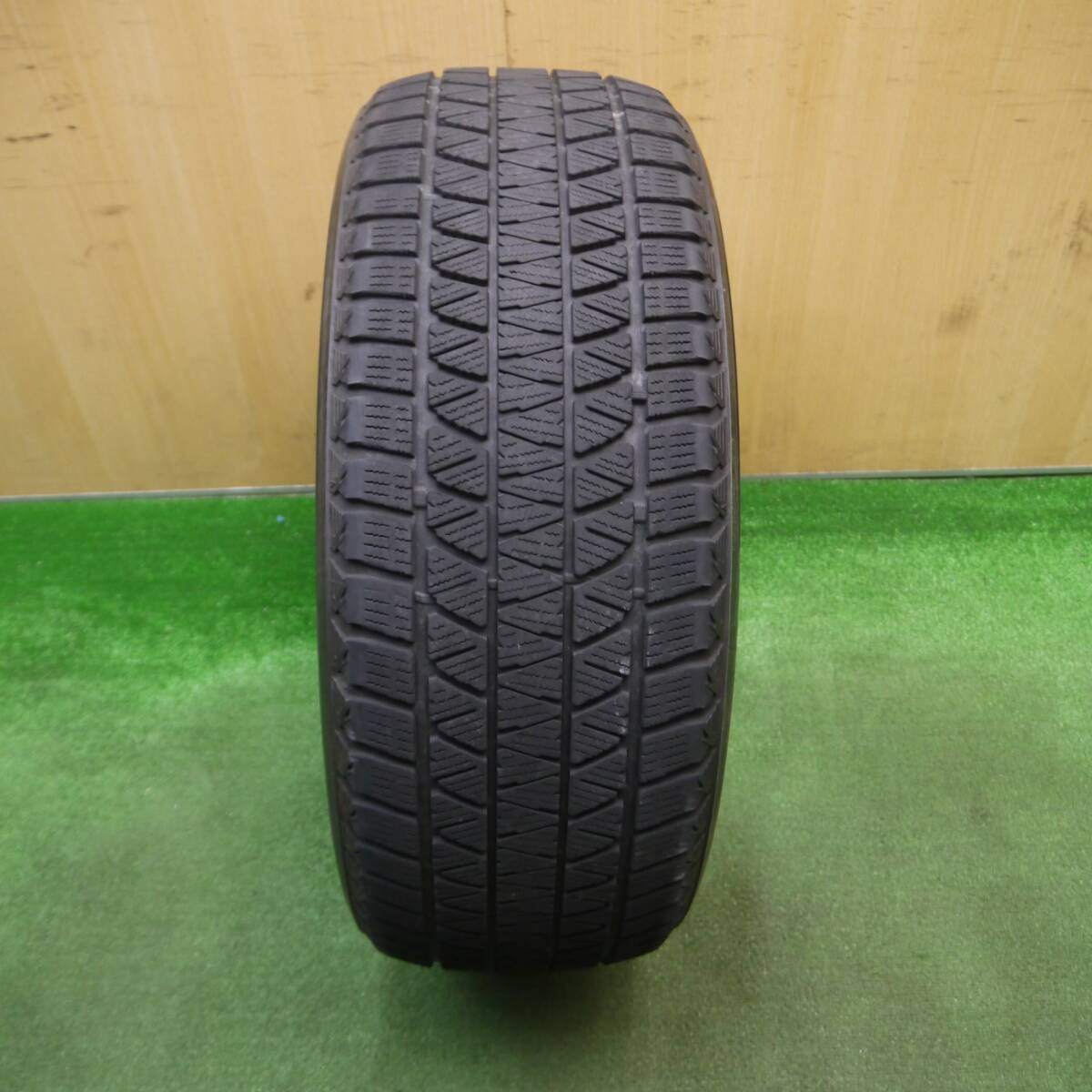 1本価格★スタッドレス 235/55R18 ブリヂストン ブリザック DM-V3 ハリアー RAV4 ヴァンガード レクサス NX等★5011715Hスタ
