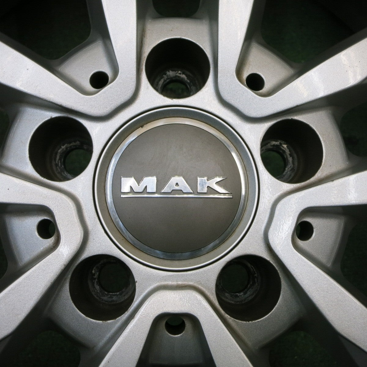 バリ溝!22年!キレイ!9.5分★ベンツ 等 MAK BREMEN 225/50R17 スタッドレス ブリヂストン アイスパートナー2 ブレーメン 17インチ PCD112/5H★5051201NJス