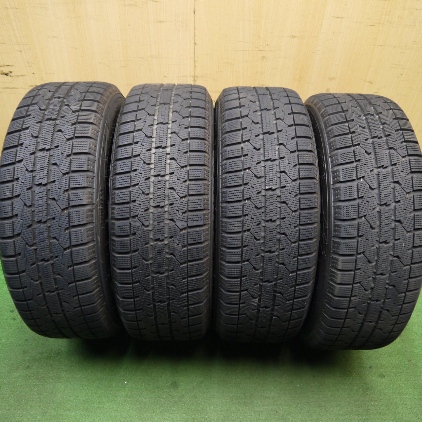バリ溝!22年!キレイ!9.5分以上★MINI ミニ クーパー 等 BORBET 195/55R16 スタッドレス トーヨー オブザーブ ガリット GIZ ボルベット 16インチ PCD112/5H★5060405Hス