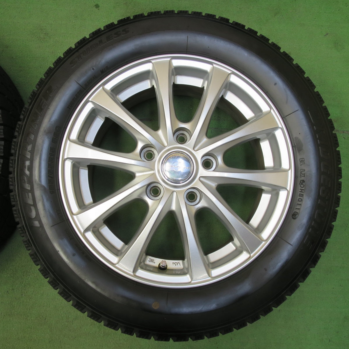 バリ溝!キレイ!ほぼ10分★スタッドレス 185/65R15 ブリヂストン アイスパートナー ENERGYLINE エナジーライン 15インチ PCD114.3/5H★5051508イス