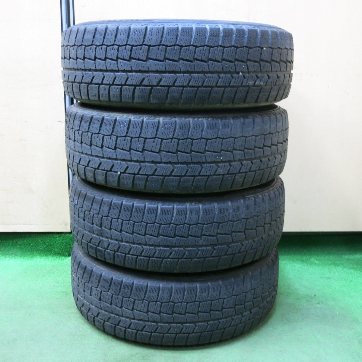 キレイ★スタッドレス 195/60R16 ダンロップ ウインターマックス WM02 SG-E 16インチ PCD114.3/5H★5013002SYス